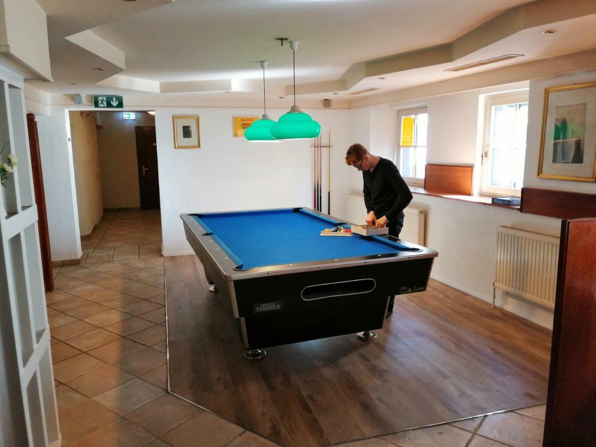 Hostel Бад Гоисерн Экстерьер фото